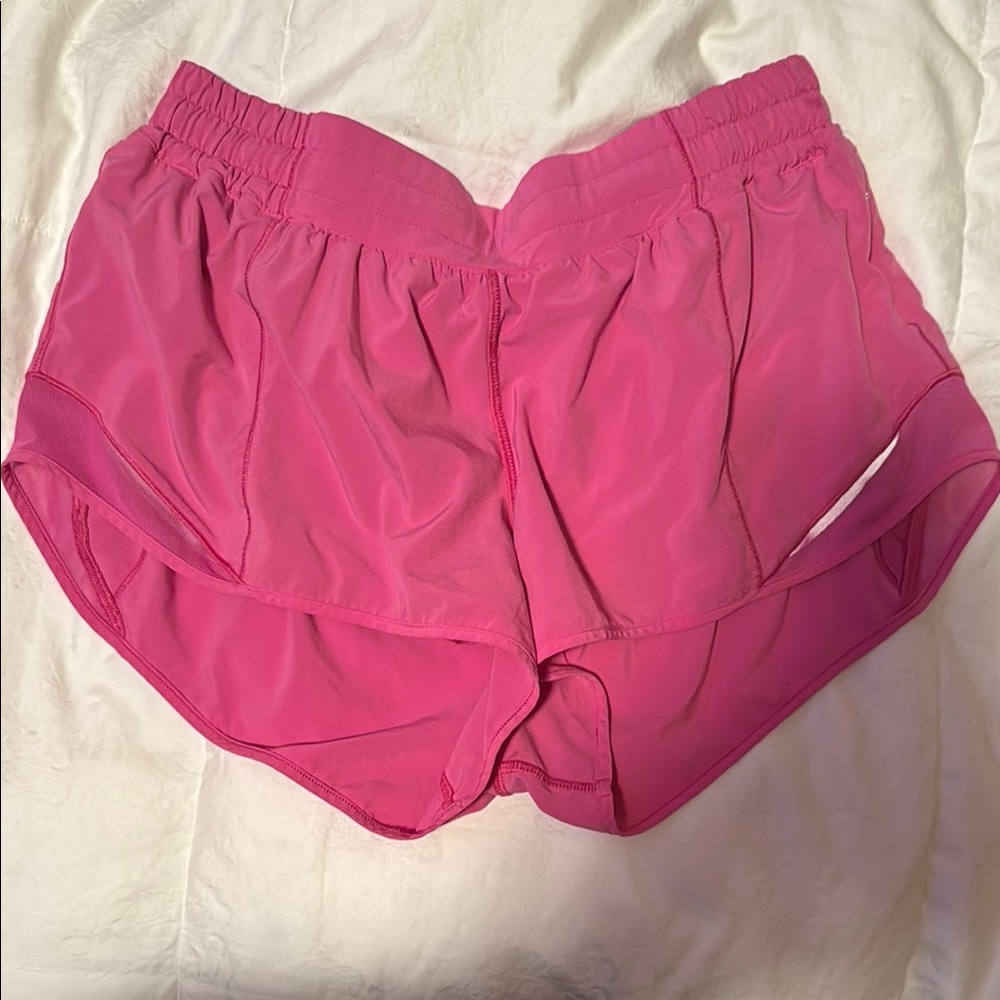 Lululemon Pink Women's Hotty Hot Low Rise 2.5 Shorts